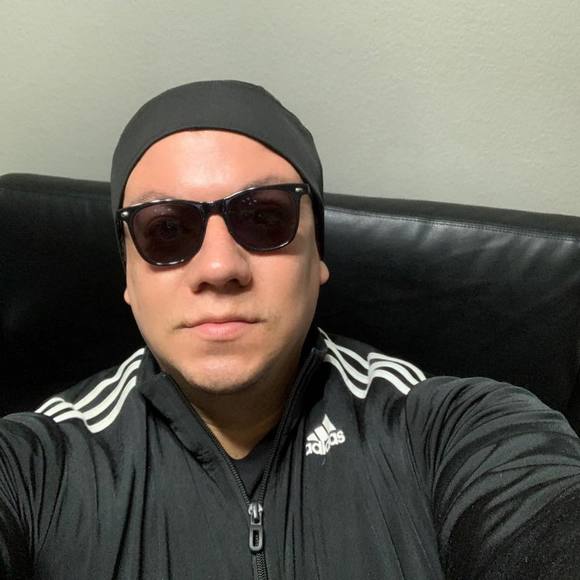 Meet your Posher, Julio - Picture 1 of 1